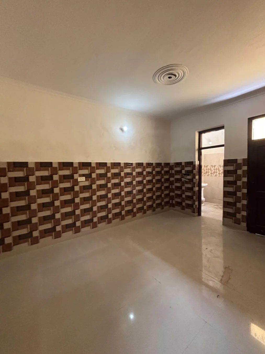 Flat for sale - New mata Gujri enclave - 100 meters of Sunny enclave, Kharar